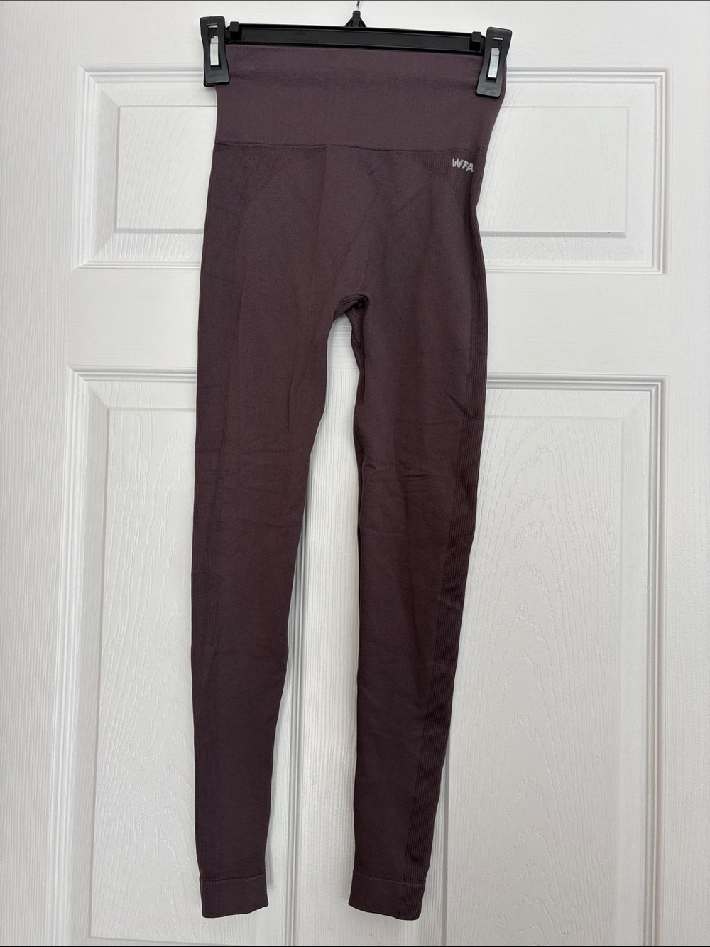White fox active leggings size extra small
